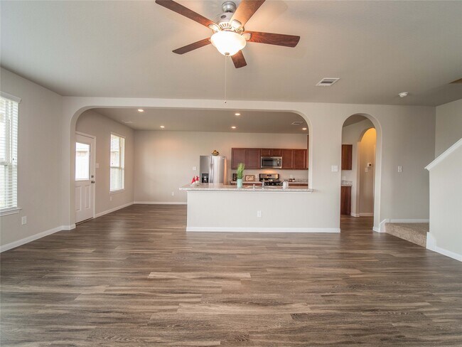 Building Photo - 3542 Vivaldi Dr