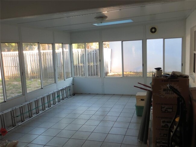 Building Photo - 12032 Anchor Way