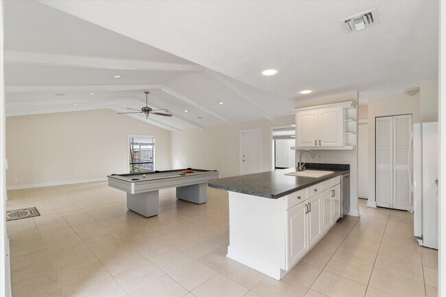 Building Photo - 1394 Gallinule Cir