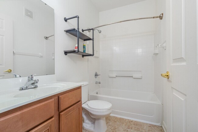 Building Photo - 961 Mistflower Ln