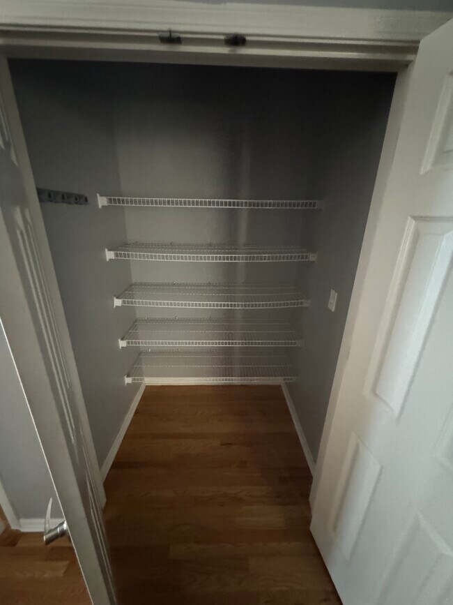 Building Photo - 1900 N Laramie Ave