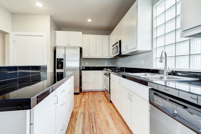 Building Photo - 3438 Rolgom Pl Ct