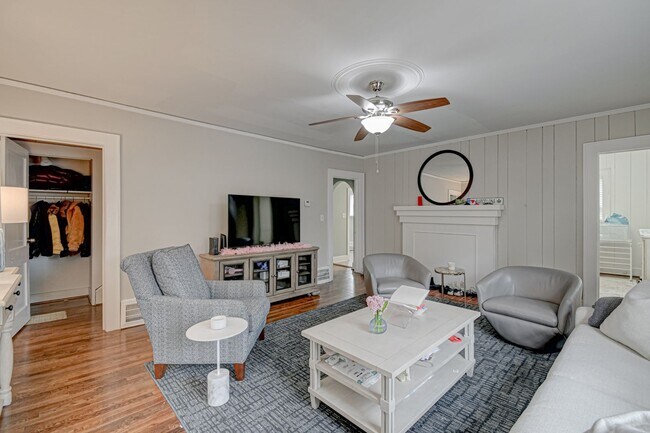 Building Photo - 139 Rosedale Cir