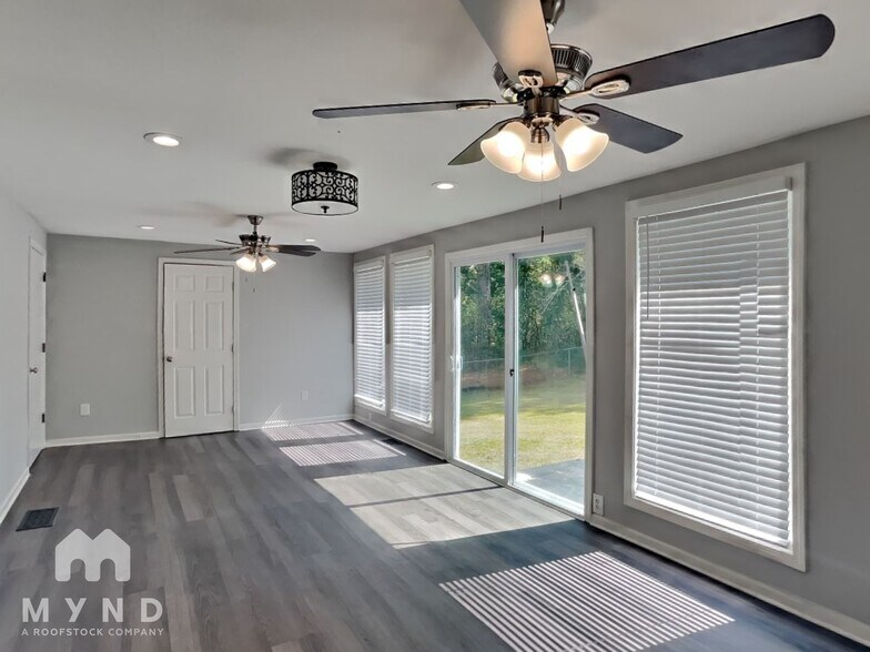 Building Photo - 4202 Old Rock Cut Rd