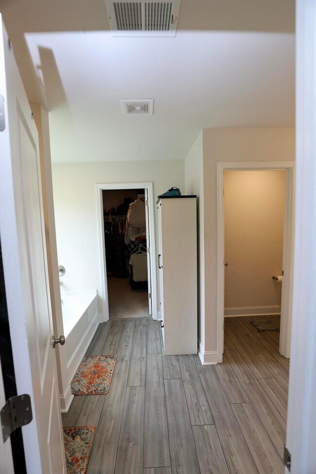 Building Photo - 835 Curlew Cir