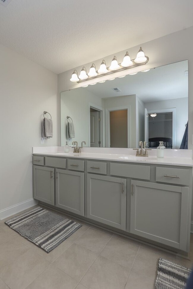 Building Photo - Brand new home in newly developed community, Onslow Bay