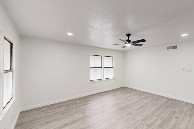 Building Photo - 4109 Fortune Ln