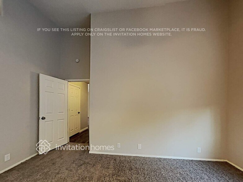 Building Photo - 7348 E Lomita Ave