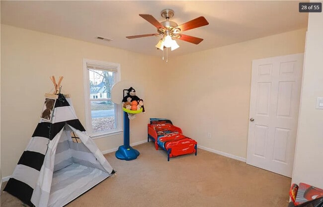 Building Photo - 6724 Fairpines Rd