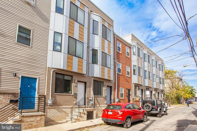 Building Photo - 2146 N Fairhill St