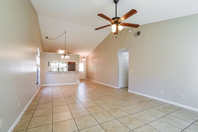 Building Photo - 1006 Burnett St