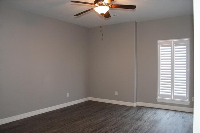 Building Photo - 13527 Brookbluff Ln