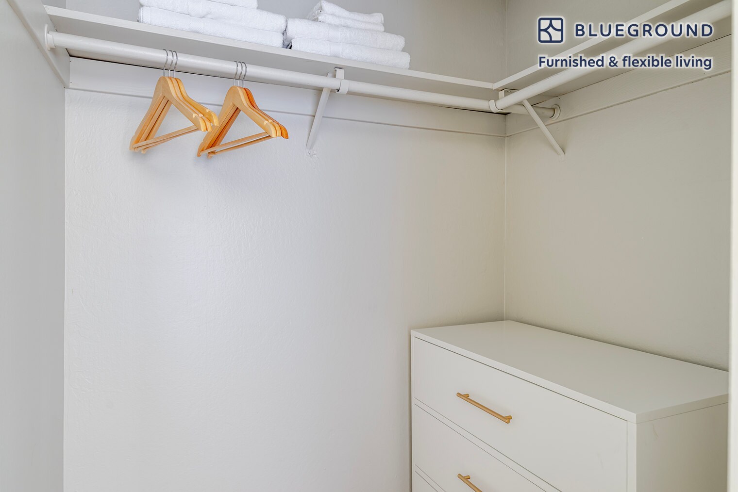 Building Photo - 202 Calvert Dr