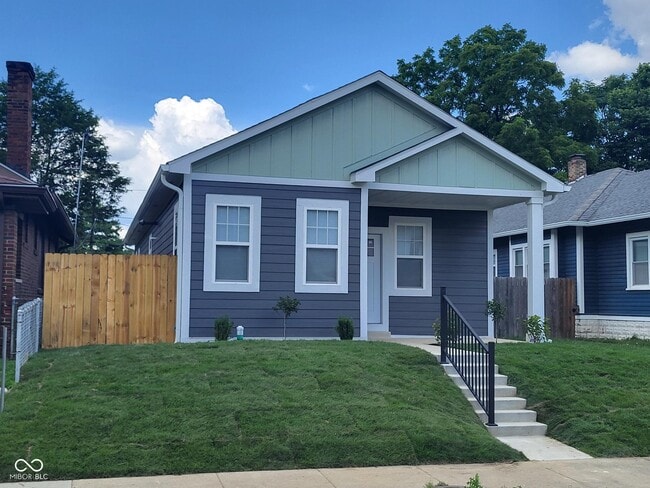 Building Photo - 822 N Gray St