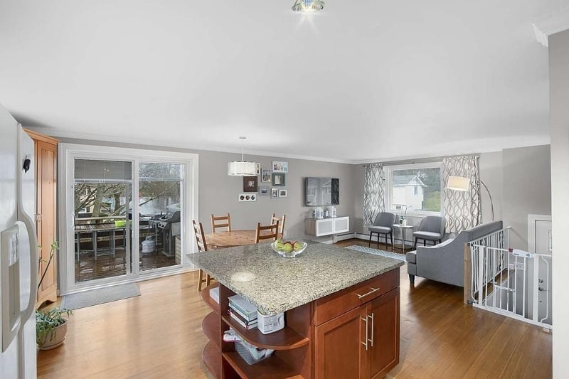 Building Photo - 33 Buena Vista Ave