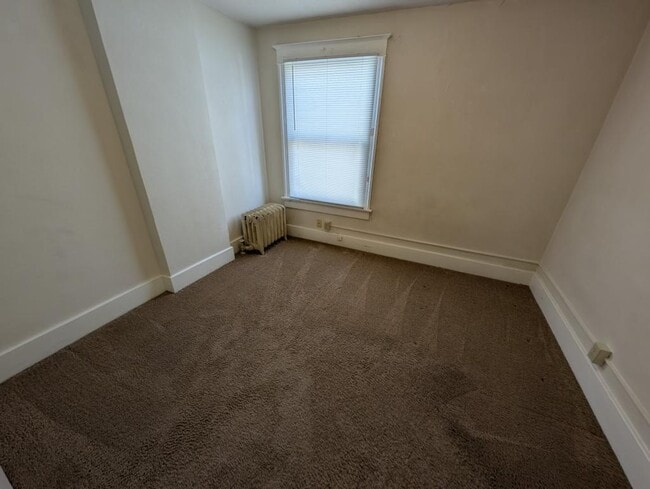 Building Photo - 124-134.5-1345 Hamilton St