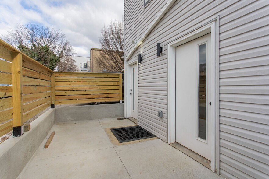 Building Photo - 1820 N 18th St