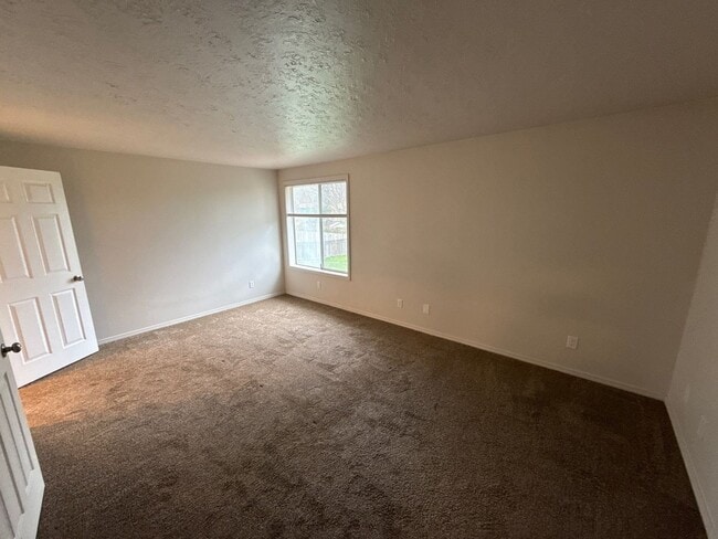 Building Photo - 3714 47th Ave NE