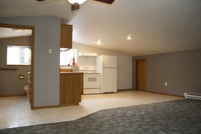 Building Photo - 4239 SE 141st Ave