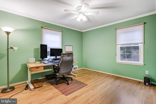 Building Photo - 1504 Wake Forest Dr