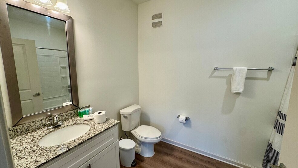 Building Photo - 8242 Windsor Hill Blvd