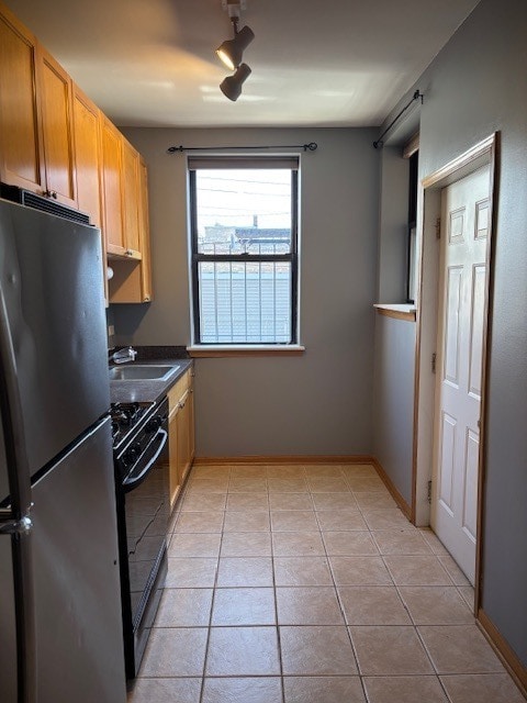 Building Photo - 45 N Paulina St