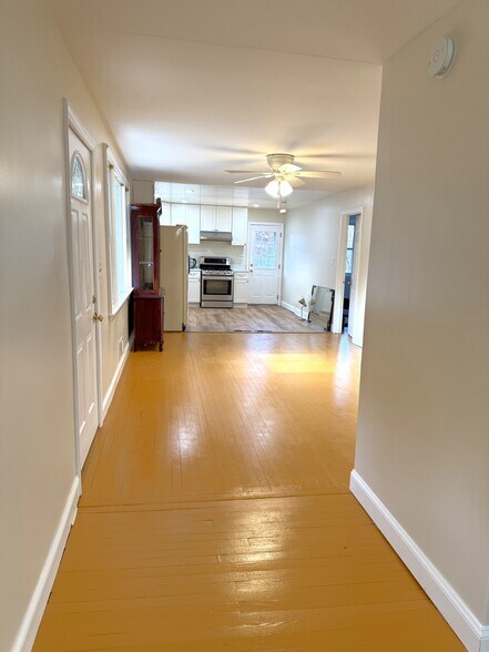 Building Photo - 9942 Frederick Rd