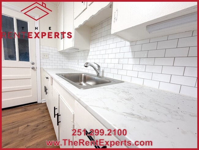 Building Photo - 2361 S Salvia St