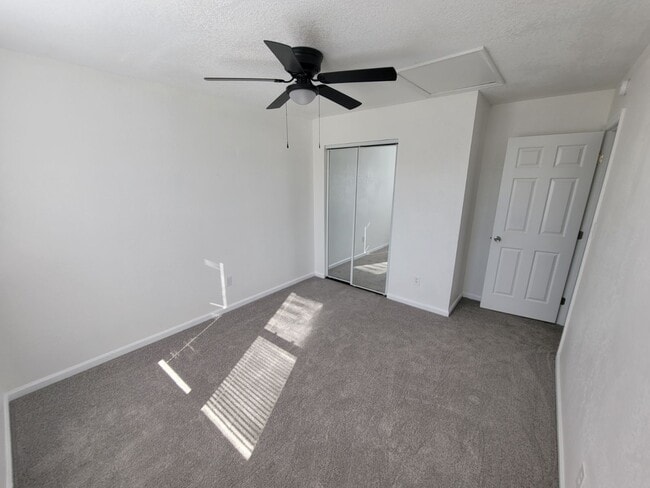 Building Photo - 1550 Fairfax Dr