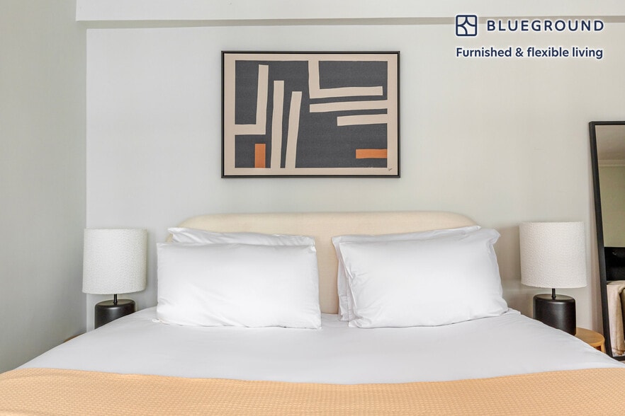 Building Photo - 141 E 33rd St