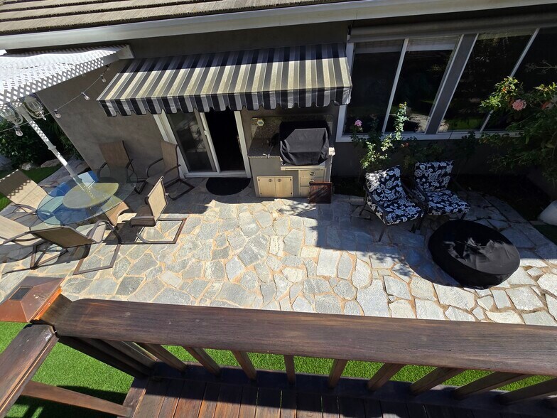 Building Photo - 832 Legacy Dr