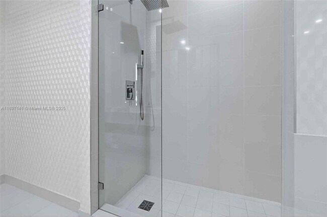 Building Photo - 55 SW 9th St