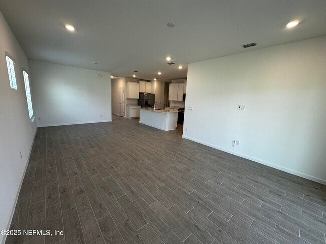 Building Photo - 235 Simonson Run