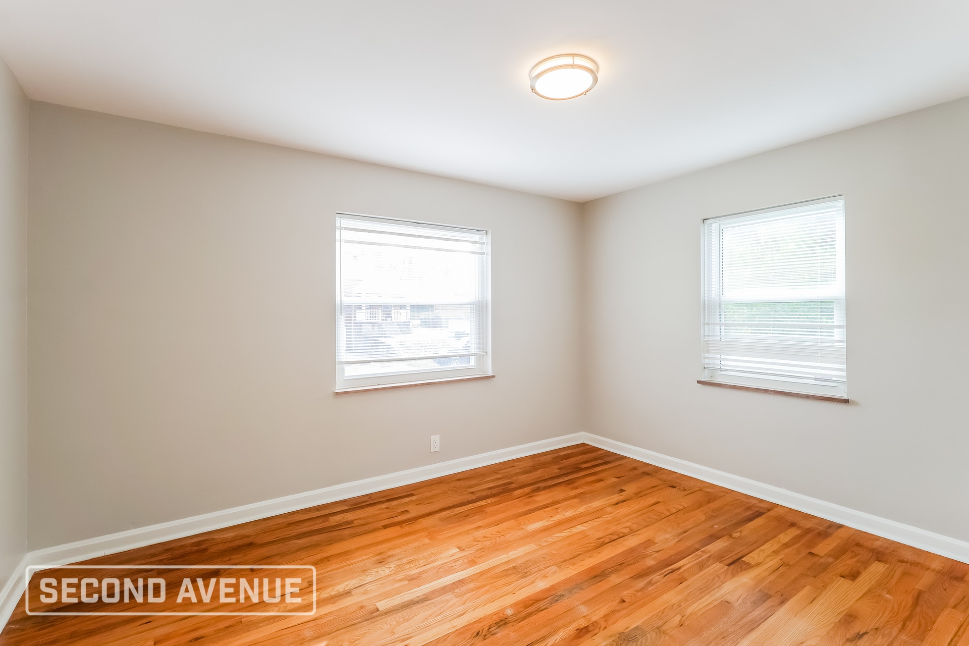 Building Photo - 1136 S Lynnebrook Dr