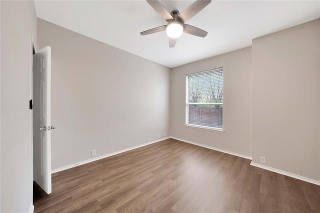 Building Photo - 8625 Luzerne Dr