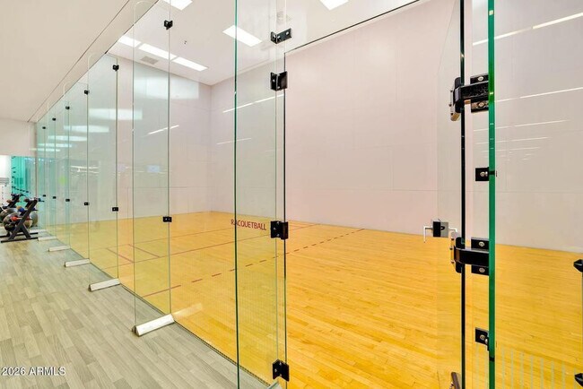 Building Photo - 7151 E Rancho Vista Dr