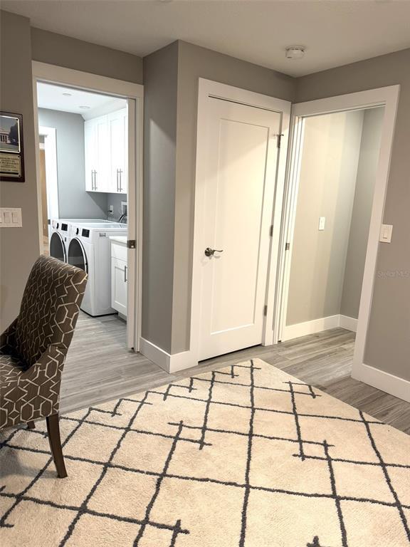 Building Photo - 1 Beach Dr SE