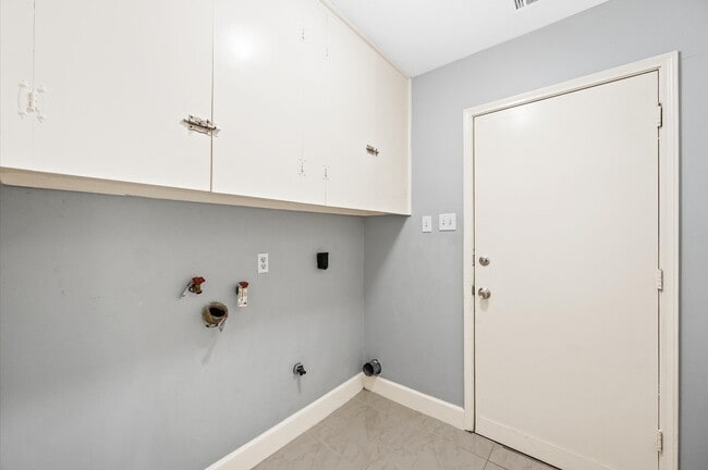 Building Photo - 11623 Carvel Ln