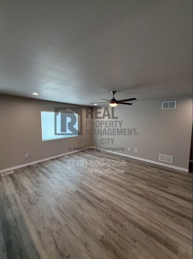 Building Photo - 4041 Barela Ln