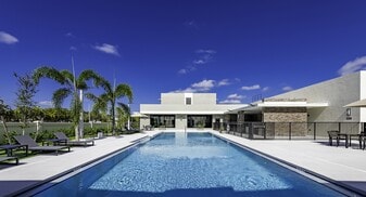 Building Photo - Solina Old Cutler