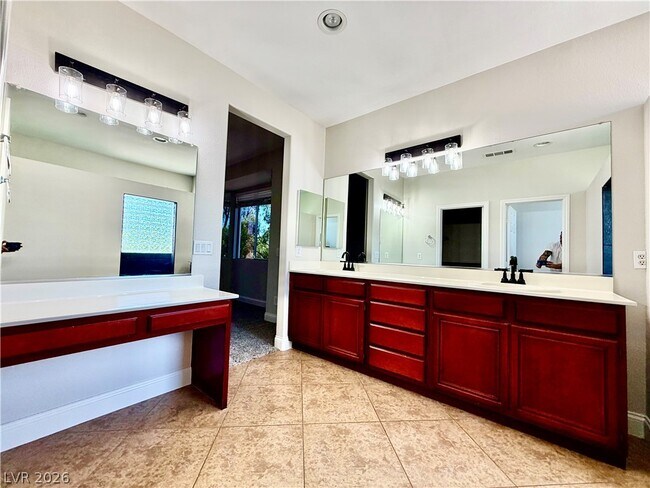 Building Photo - 3347 Chesterbrook Ct