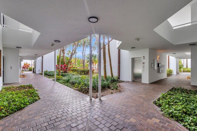 Building Photo - 200 Waterway Rd