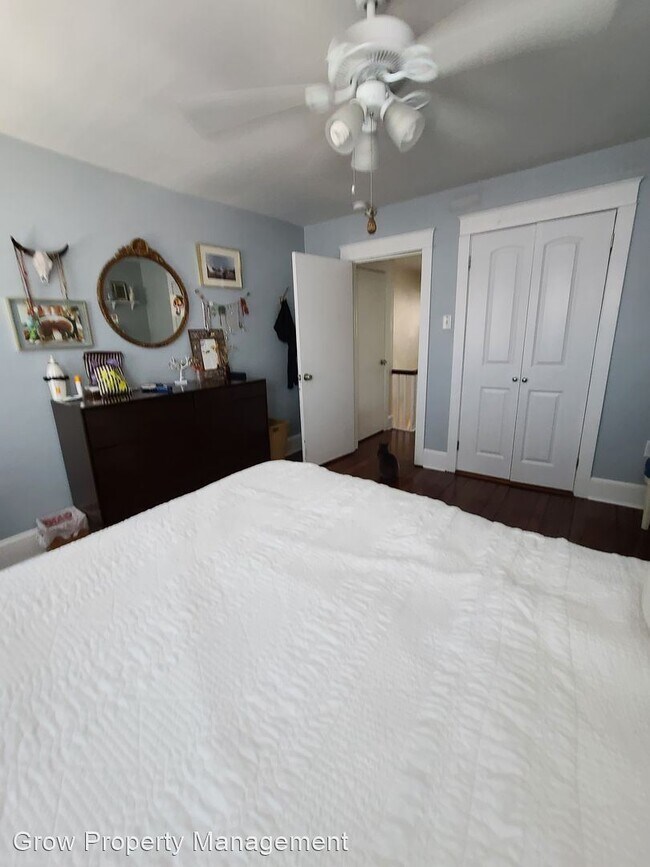 Building Photo - 2 br, 1.5 bath House - 929 Sigel Street