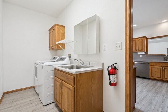 Building Photo - 4307 Briarwood Dr