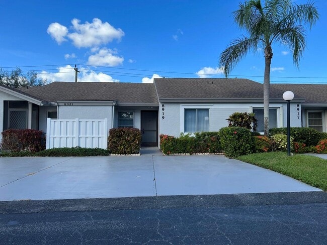 Primary Photo - 8919 Sunnywood Pl