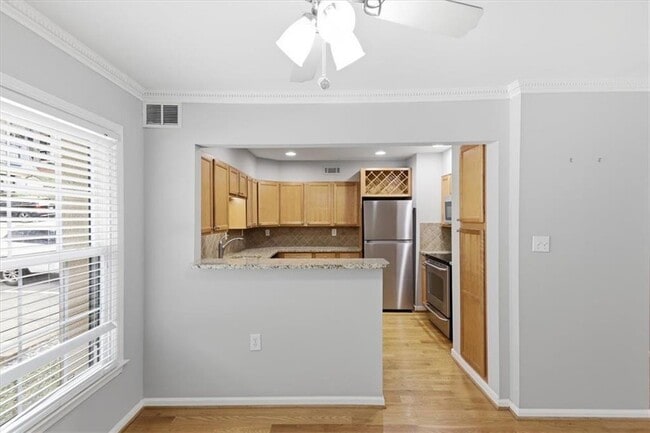 Building Photo - 54 La Rue Pl NW