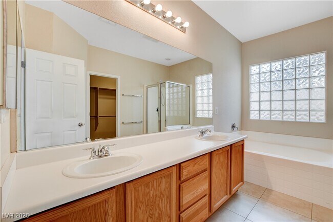 Building Photo - 2407 Balgavies Ct