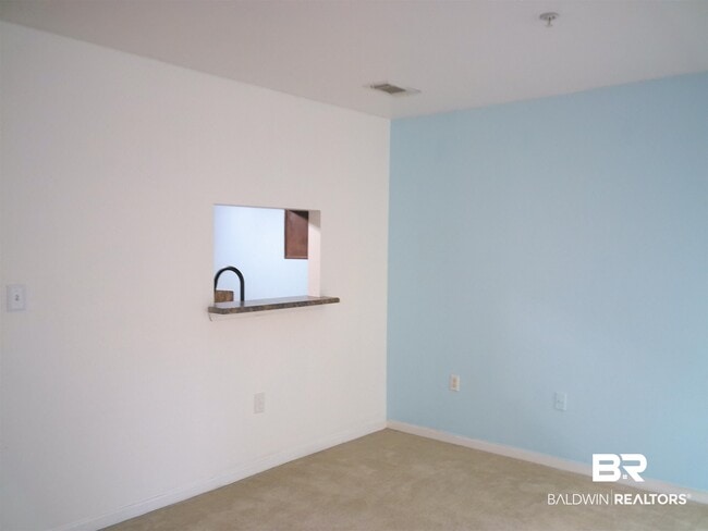 Building Photo - 1517 Regency Rd