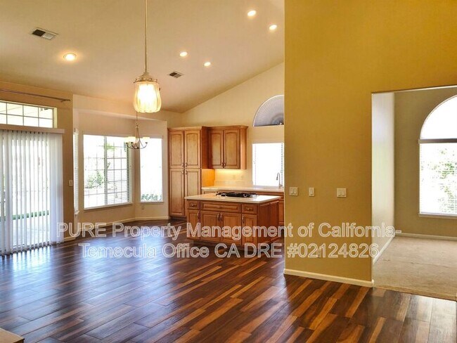 Building Photo - 31374 Corte Tunas