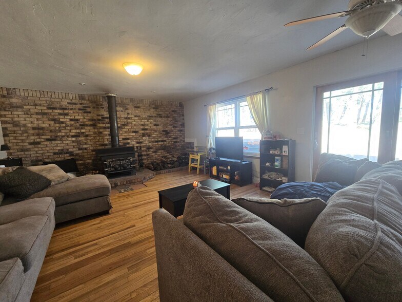 Building Photo - 13545 Homestead Rd